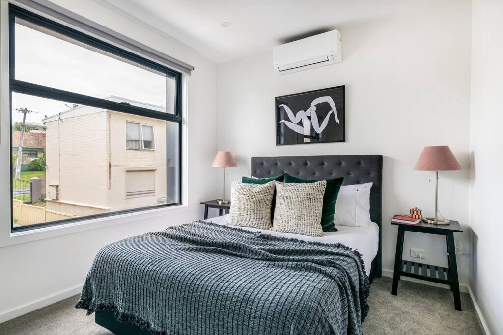 Holiday home 3 Bedroomtownhouse-free Parking Melbourne
