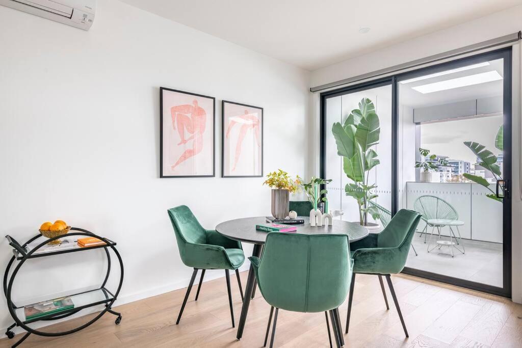 3 Bedroomtownhouse-free Parking Melbourne